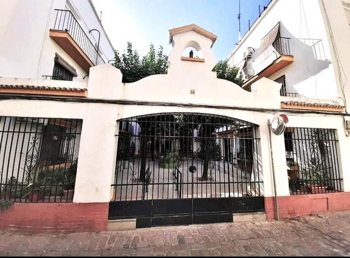 Roberta'S Guest House Sevilla Dış mekan fotoğraf